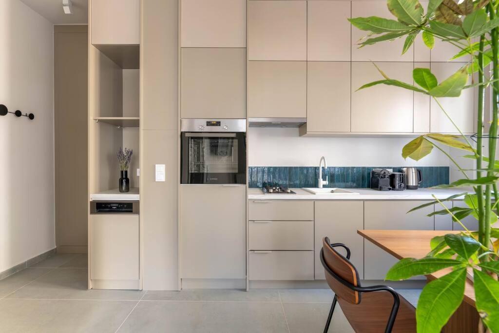 Premium Apartments In Paleo Faliro By Upstreet アテネ エクステリア 写真